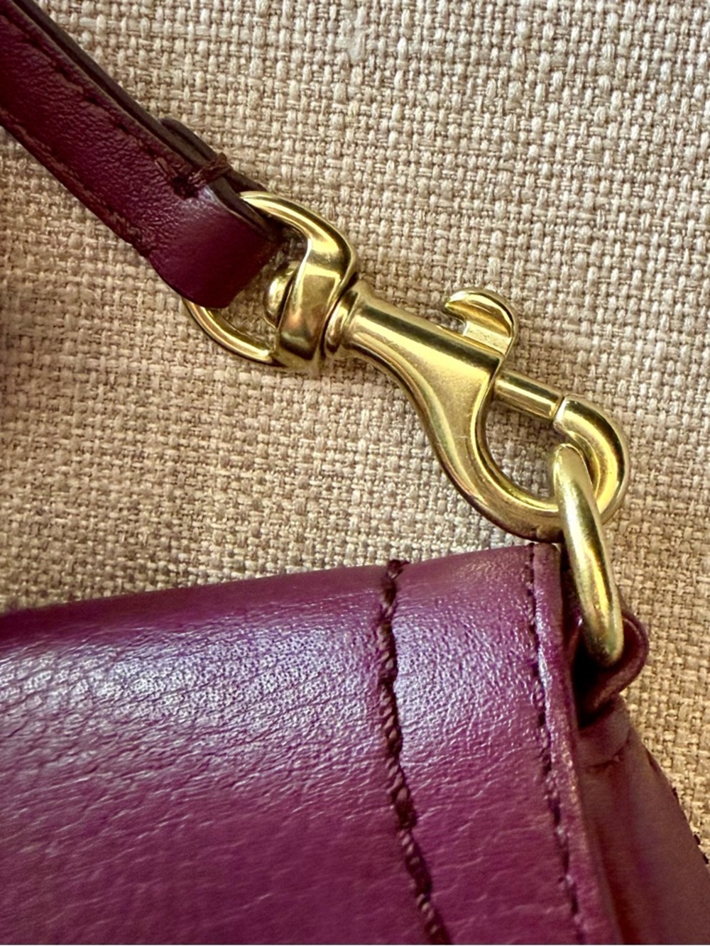 COACH Campbell Soft Burgundy Leather Wristlet with Gold Hardware - Picture 4 of 7